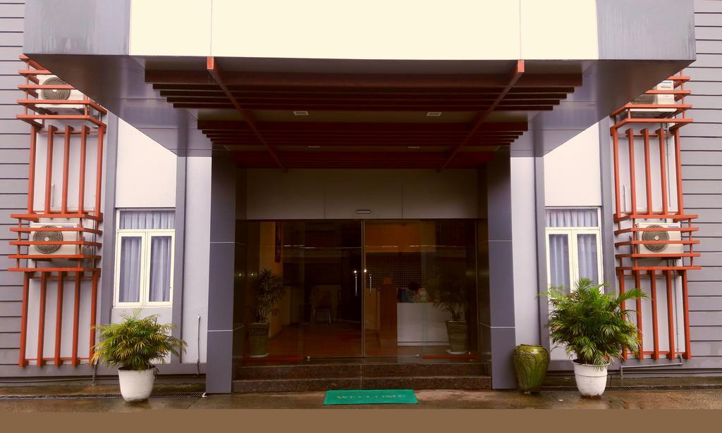 Royal Crown Hotel Yangon Luaran gambar